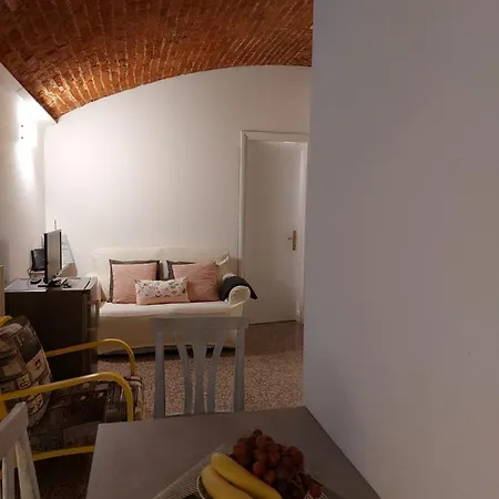 Lo Charme: Near Hospital & Apartment