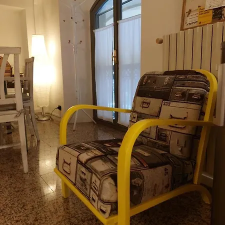Lo Charme: Near Hospital & Apartment *